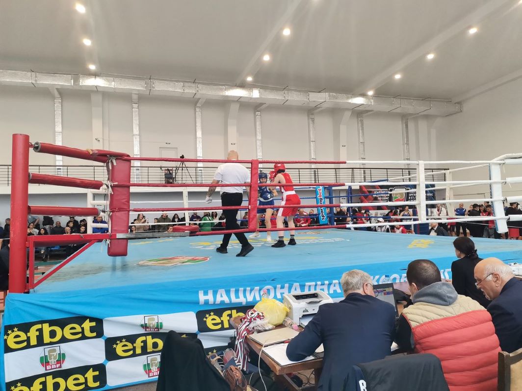 Близо 300 боксьори се качват на ринга в Плевен
