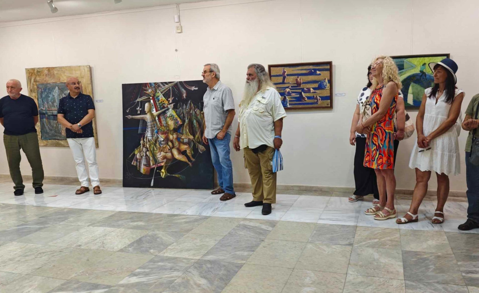Изложба на дарените от семейството на експосланик Левалтер картини представя…