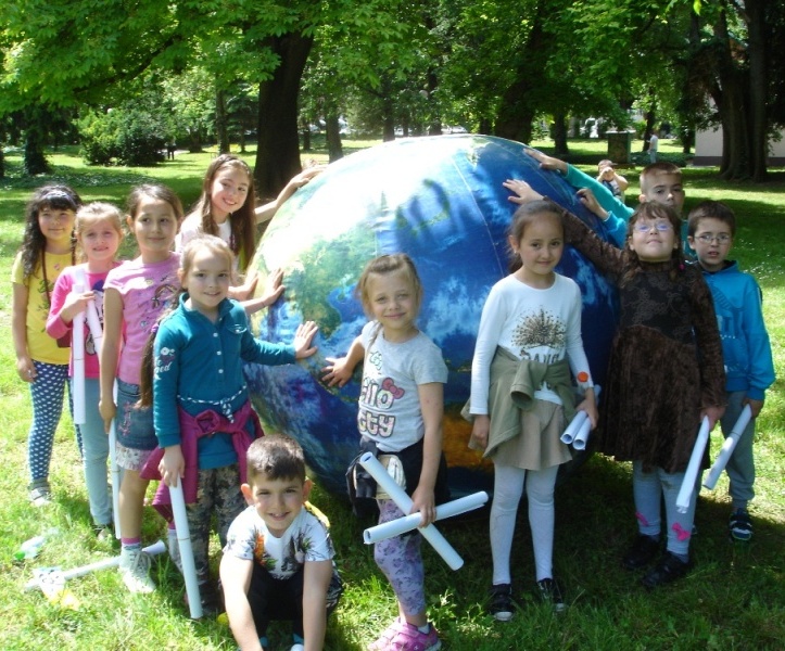 Еколабиринтът зарадва децата в Плевен