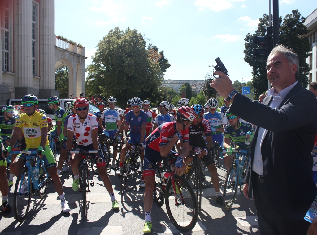 Кметът Спартански изпрати участниците в 66-ата Международна колоездачна обиколка на…