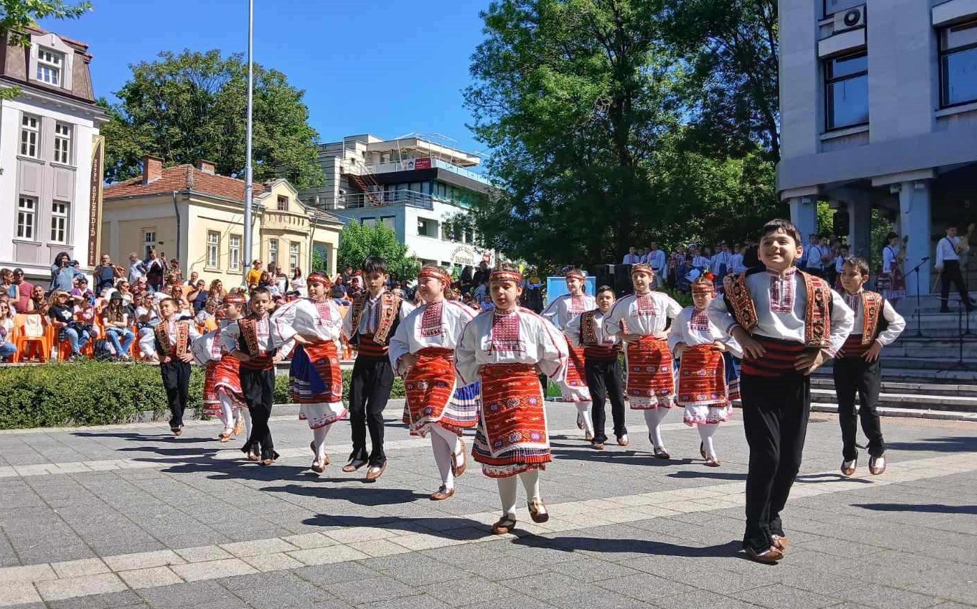 Цветна Лазарица организира Община Плевен