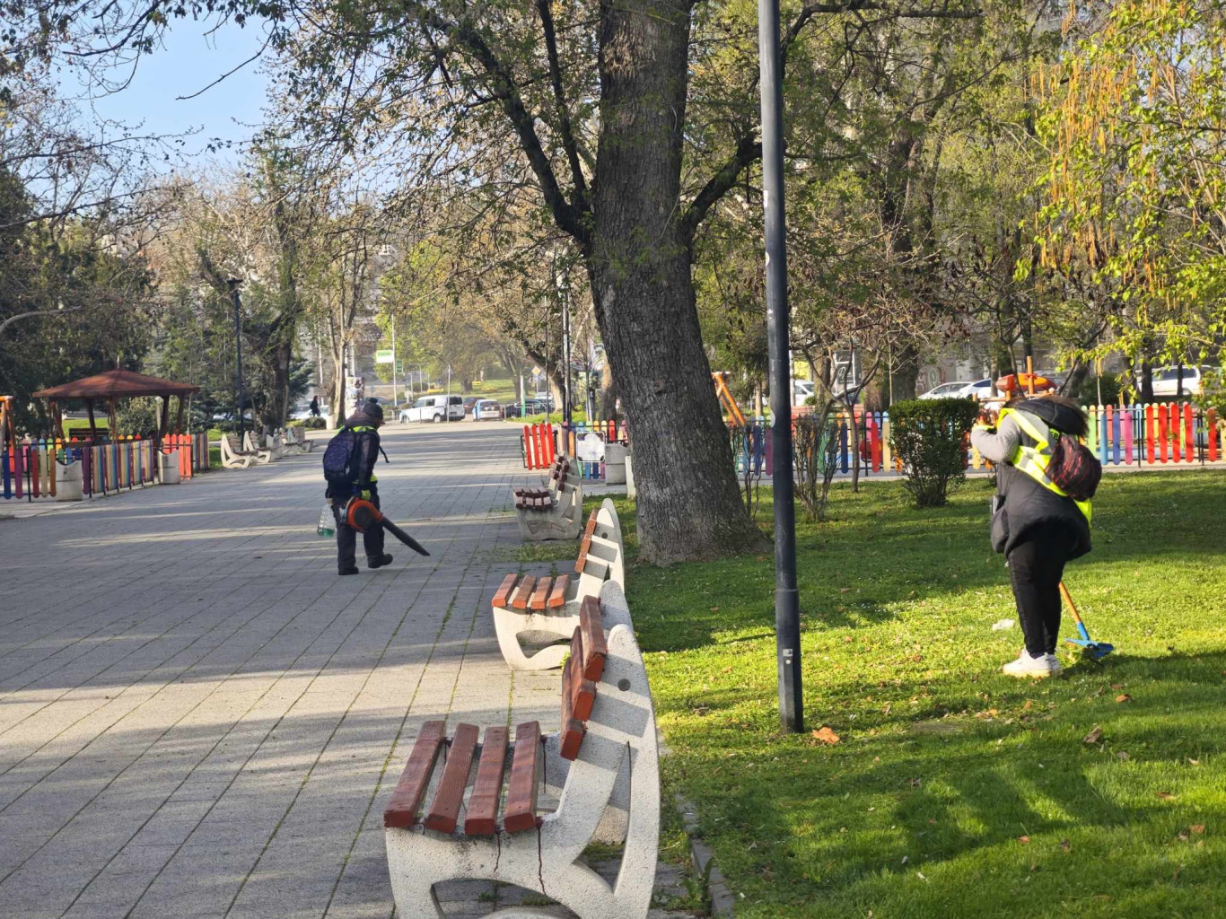 Новите екипи от озеленители и косачи в Плевен вече работят…