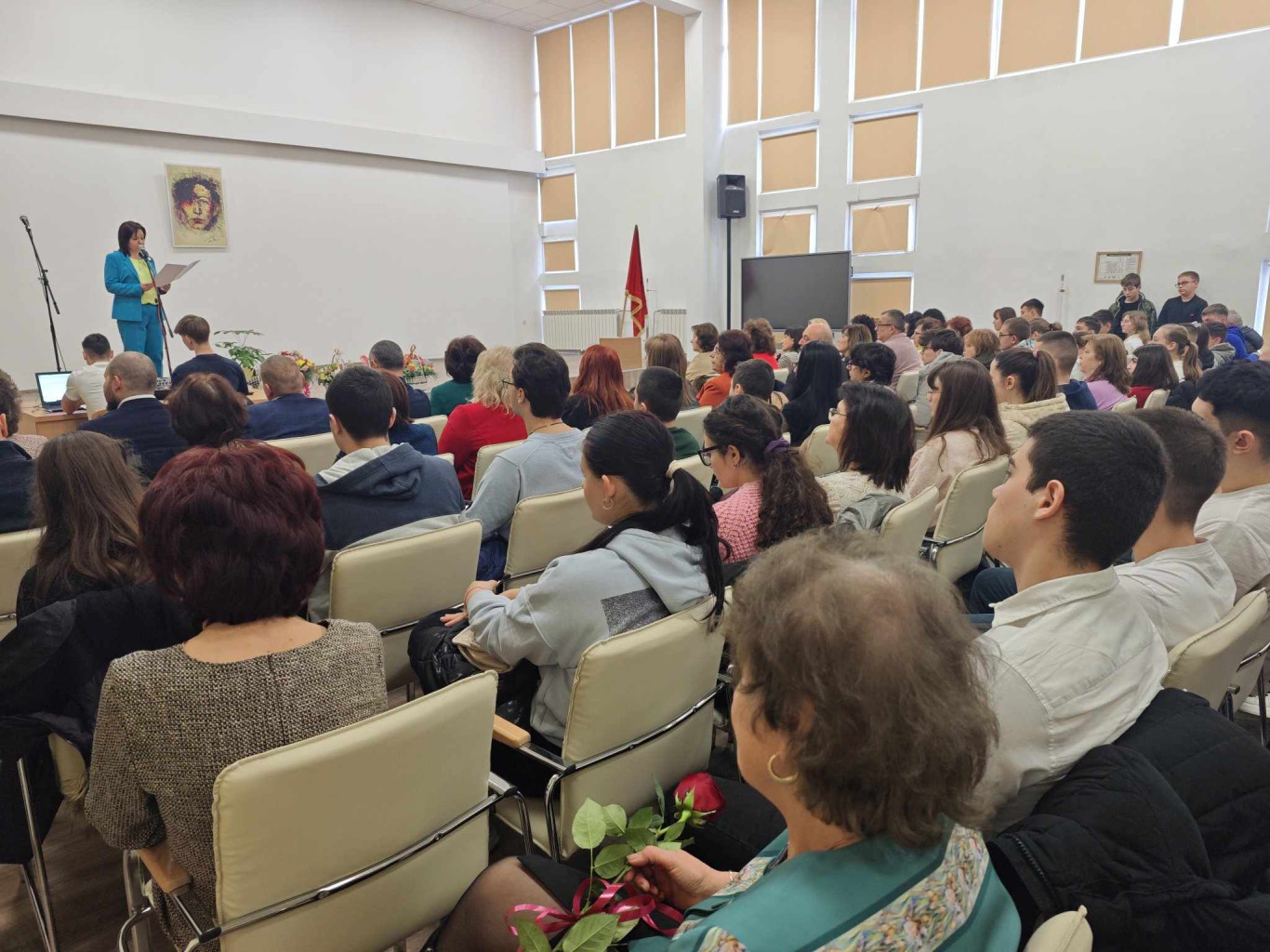 Математическа гимназия „Гео Милев“ чества патронния си празник