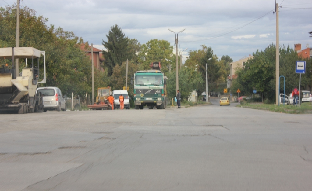 Ремонтът на седем от улиците от инвестиционната програма на общината…