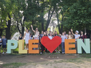 Плевен посрещна 100 молдовски ученици и учители с български корени 