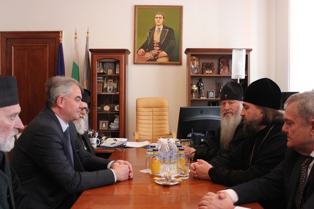 Митрополитът на най-древната епархия в Русия посети Плевен